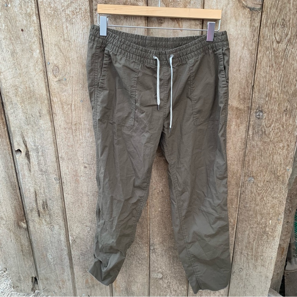 Vuori Women's Vintage Ripstop Pant Two Way Organic Stretch Brown Athleisure M